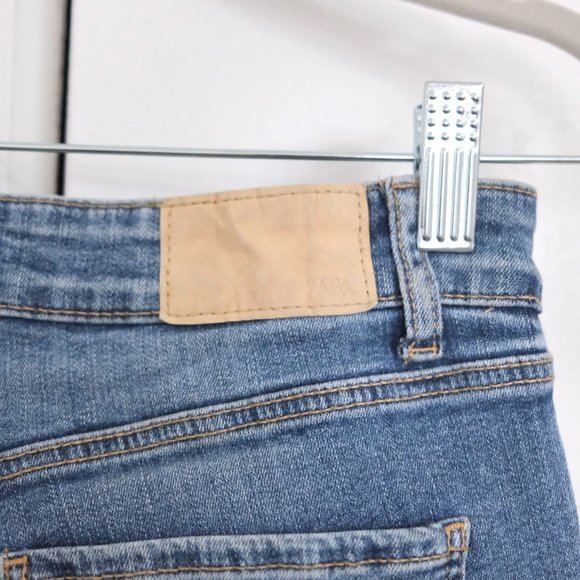 Zara Mid Rise Skinny Jeans - Picture 9 of 11